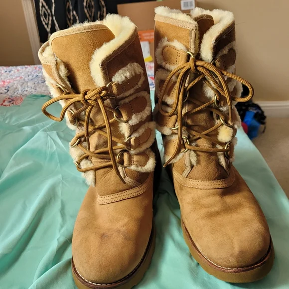 UGG ROMMY LACE UP CHESTNUT BOOT - Picture 3 of 16